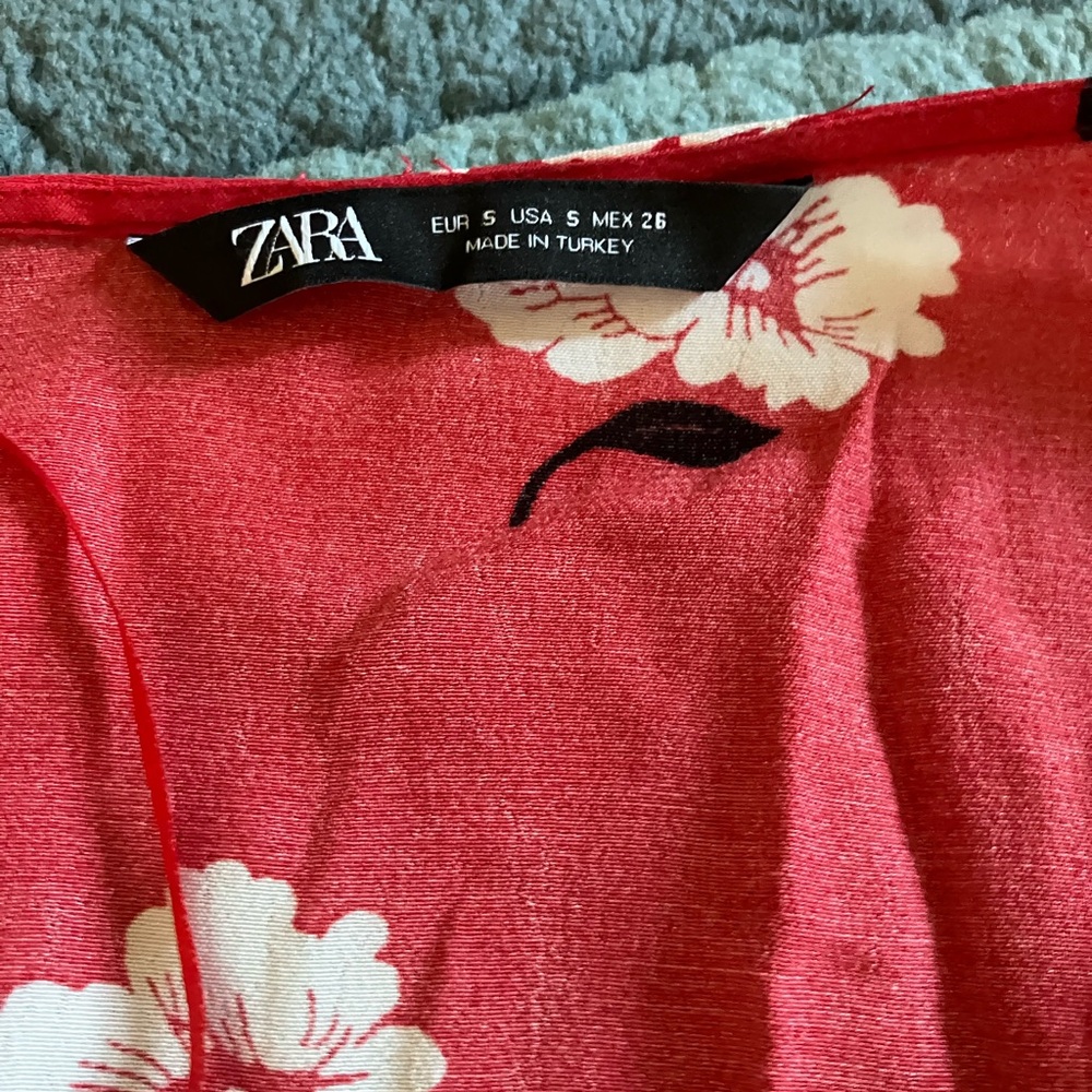 flowy top - Picture 4 of 4